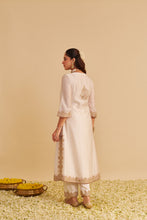 Load image into Gallery viewer, Areefa  - Dabka Zardozi Embroidered Rich Banarasi Daisy Ivory Suit &amp; Salwar

