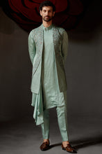 Load image into Gallery viewer, Chateau drape kurta set
