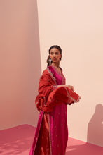 Load image into Gallery viewer, Rani Pink Velvet Kurta Set
