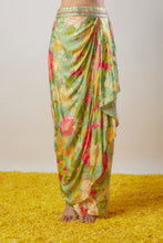 Load image into Gallery viewer, Saisha Drape Skirt Set
