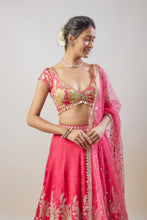 Load image into Gallery viewer, Alaya Lehenga Set
