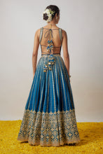 Load image into Gallery viewer, Nila Lehenga Set
