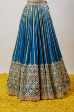 Load image into Gallery viewer, Nila Lehenga Set
