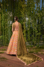 Load image into Gallery viewer, Pushp Raga- the Pearls Trail lehenga
