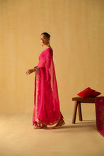 Load image into Gallery viewer, AFSA Saree &amp; Blouse
