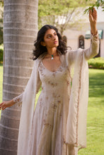 Load image into Gallery viewer, &quot;Dalia&quot; Kurta And Pallazo Set
