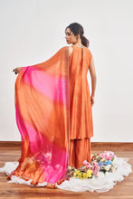 Load image into Gallery viewer, BURNT ORANGE KALIDAAR WITH BURNT ORANGE X HOT PINK SHADED DUPATTA
