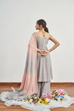 Load image into Gallery viewer, GREY KALIDAAR WITH GREY X PINK SHADED DUPATTA
