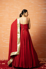 Load image into Gallery viewer, Deep Red Modal Gown Set
