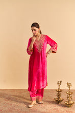 Load image into Gallery viewer, Aynaz - Hotpink Kurta with Salwar
