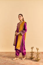 Load image into Gallery viewer, Aynaz - Deep Purple Kurta with Salwar
