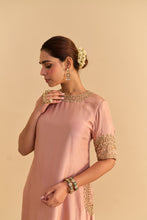 Load image into Gallery viewer, Ilana Off rose Silk Dabka Zardozi Embroidered Kurta Set
