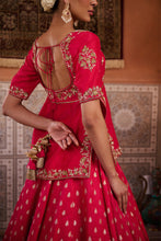 Load image into Gallery viewer, Fuchsia embroidered kurti with banarsi lehenga and dupatta
