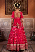 Load image into Gallery viewer, Fuchsia embroidered kurti with banarsi lehenga and dupatta
