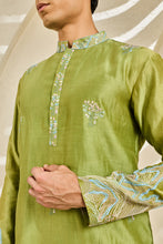 Load image into Gallery viewer, Green Alpine Waistcoat Set
