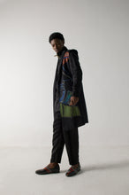 Load image into Gallery viewer, Black Handpainted Sleeveless Long Jacket Set
